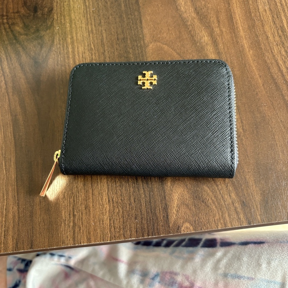Tory Burch Black Saffiano Zip Wallet with Gold Logo